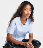 Only Exclusive Crew Neck T-shirt In Blue