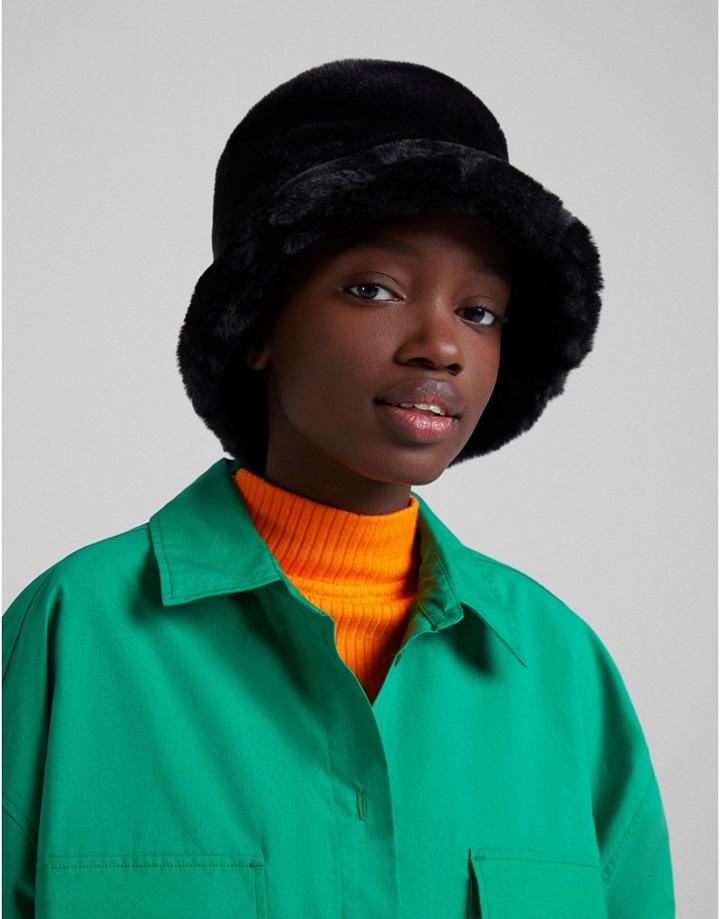 Bershka Chunky Fur Bucket Hat In Black