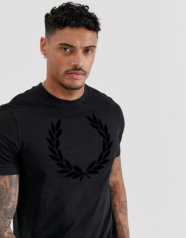 Fred Perry Tonal Flock Wreath T-shirt In Black - Black