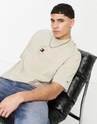 Tommy Jeans Timeless Logo Skate Oversized Fit T-shirt In Beige-neutral