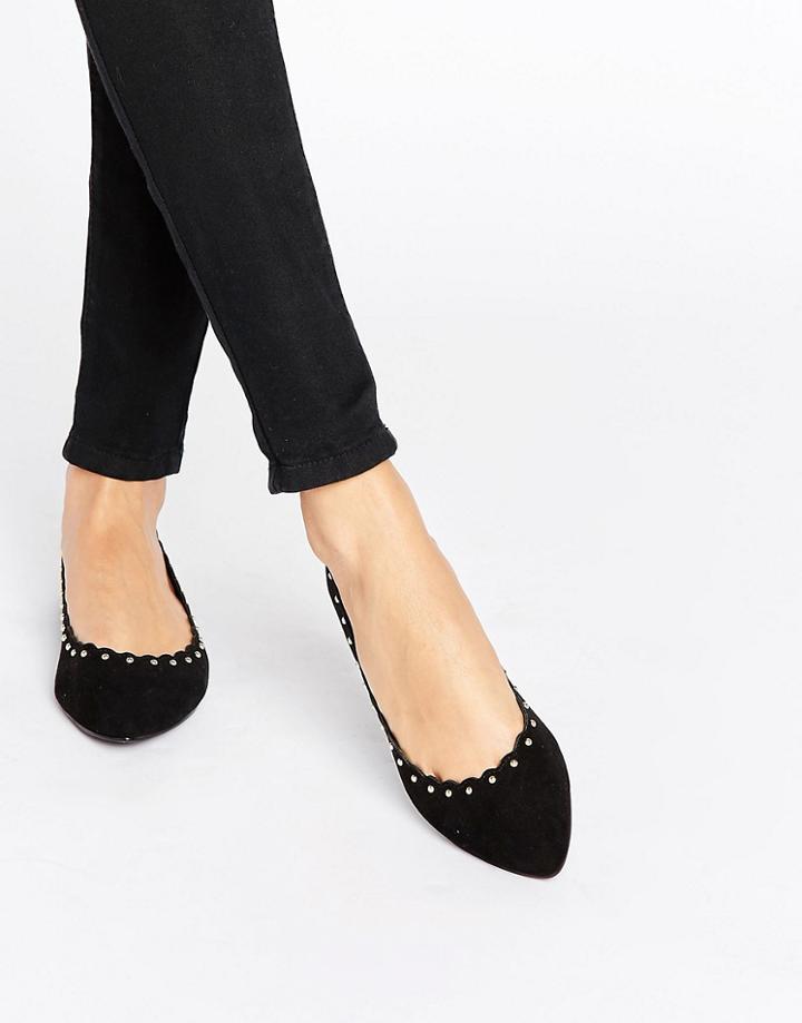 Oasis Scalloped Point Flat Ballet Pump - Black