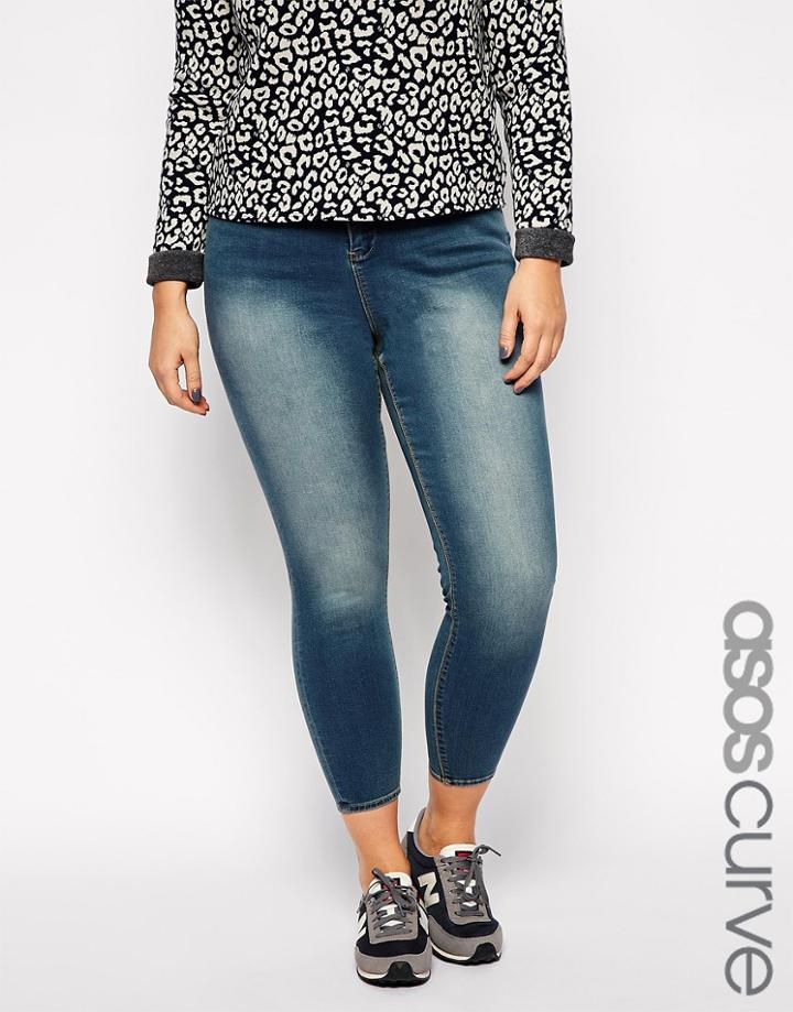 Asos Curve Ridley Ankle Grazer Jeans In Cape Mid Wash - Blue