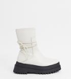 Public Desire Finale Wide Fit Chunky Flat Ankle Boots With Tie In Bone-white
