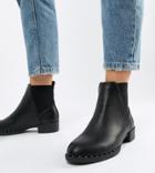 New Look Flat Chelsea Boot With Studs In Black - Black