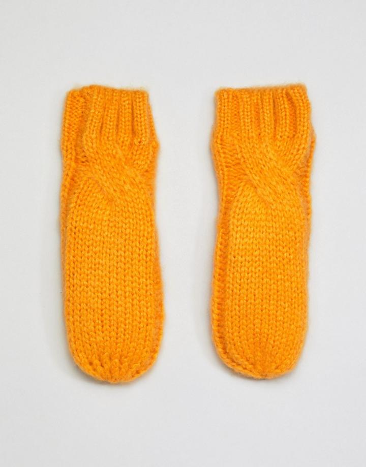 Noisy May Cable Knitted Mittens - Yellow