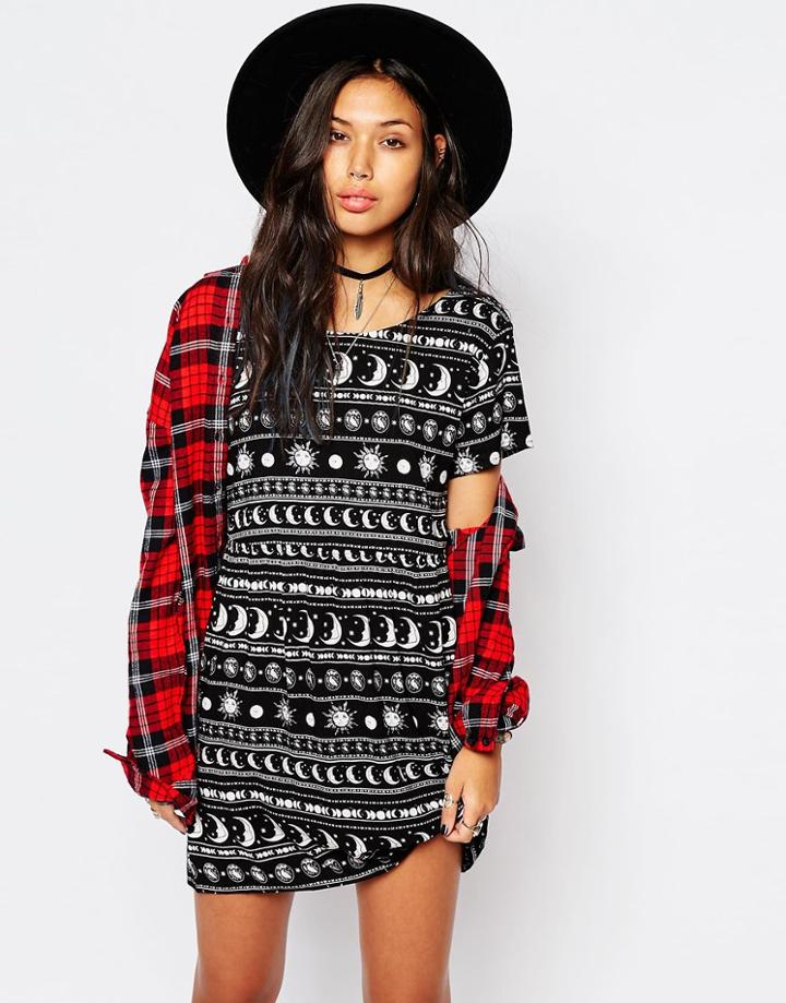 Motel Tiara Lace Back Dress In Festival Moon Print - Tiara Dress