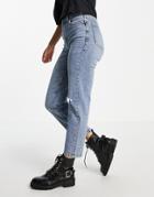 Pull & Bear Slim Mom Jeans In Light Blue-blues