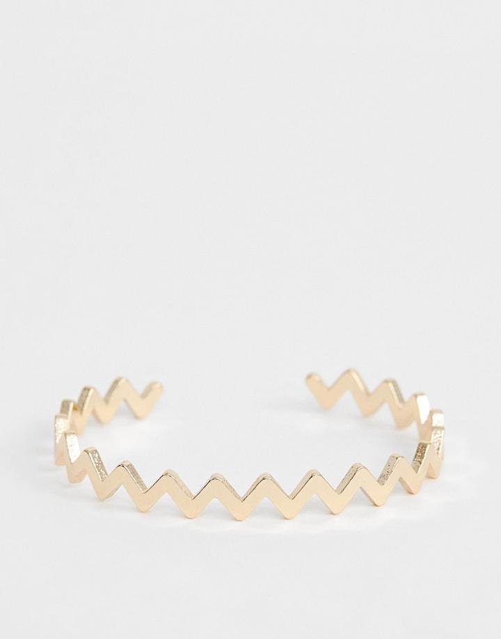 Asos Design Cuff Bracelet In Zig Zag Design In Gold - Gold