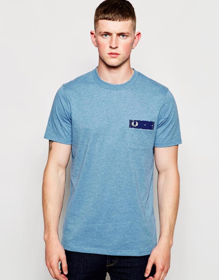 Fred Perry T-shirt With Dobby Trim Pocket Smoked Blue - Smoked Blue