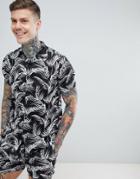 Good For Nothing Muscle Shirt In Black Palm Print - Black
