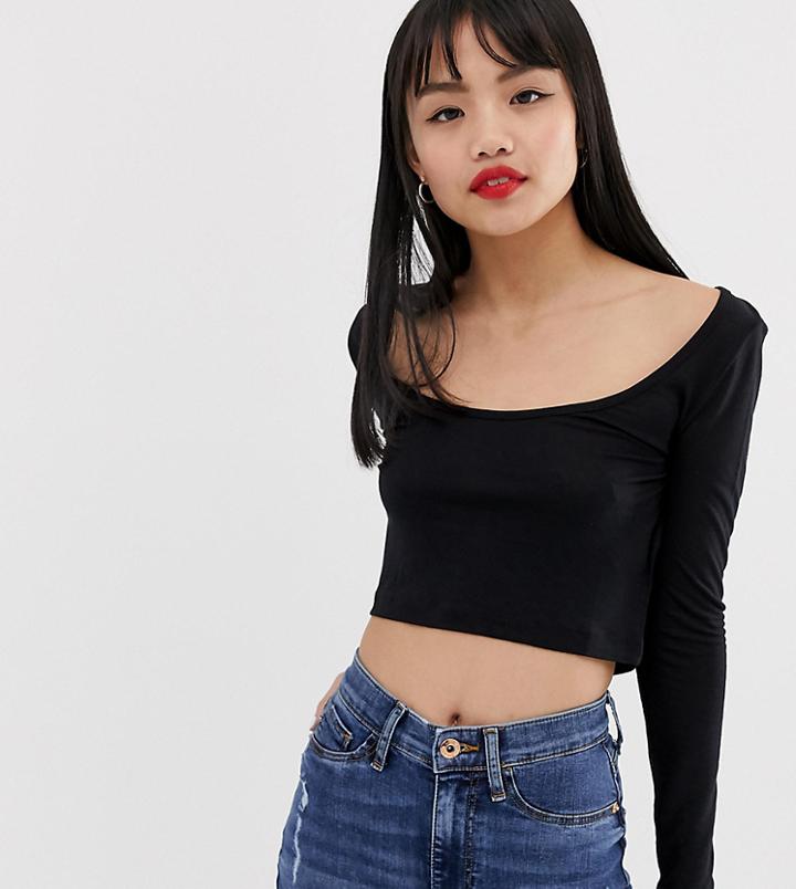 Noisy May Petite Scoop Neck Long Sleeve Cropped Top - Black