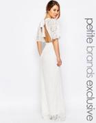 John Zack Petite All Over Lace Maxi Dress With Keyhole Front And Open Back Detail - White