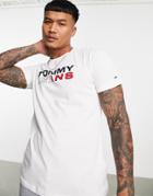 Tommy Jeans Essential Logo T-shirt In White