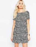 Daisy Street Shift Dress With Frill Hem In Mono Animal Print