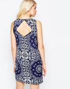 Daisy Street Shift Dress With Open Back In Kaleidoscope Print - Navy