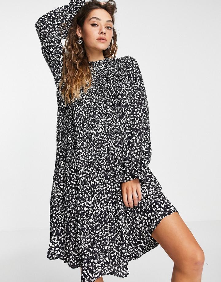 Vero Moda Long Sleeve Smock Dress In Print-black