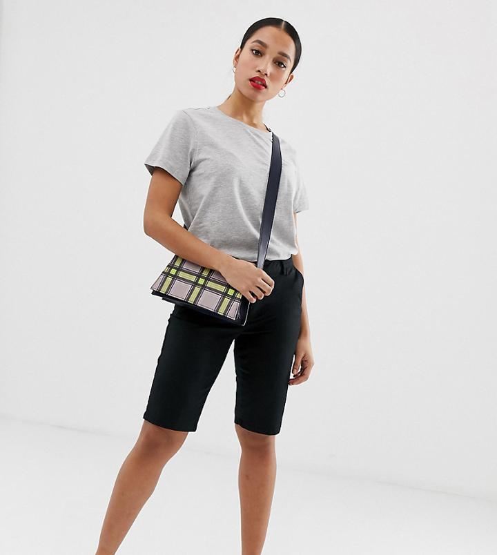 Asos Design Petite City Short - Black