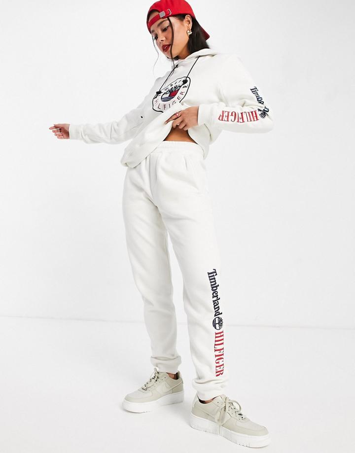 Tommy Hilfiger X Timberland Sweatpants In Cream-white
