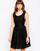 Minimum Sleeveless Skater Dress - Black