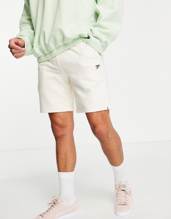 Puma Downtown Logo Shorts In Off White