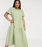 Glamorous Curve Tiered Maxi Smock Dress In Quilted Fabric-green