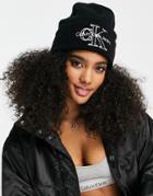 Calvin Klein Jeans Embroidered Beanie In Black