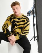 New Look Relaxed Knitted Sweater With Animal Print In Mustard-yellow