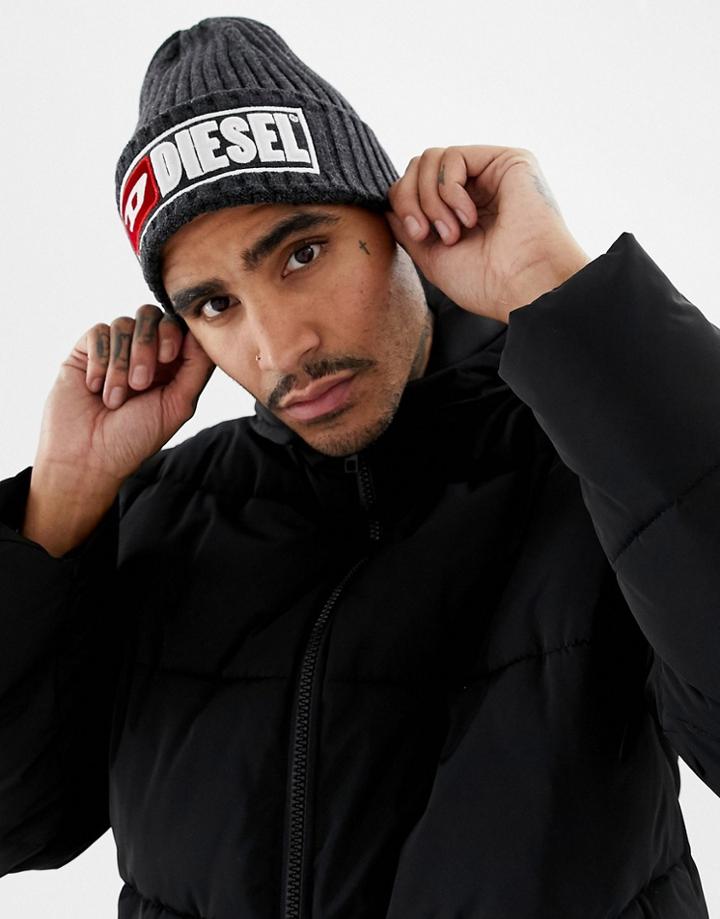 Diesel Knitted Beanie Hat With Embroidered Logo - Black