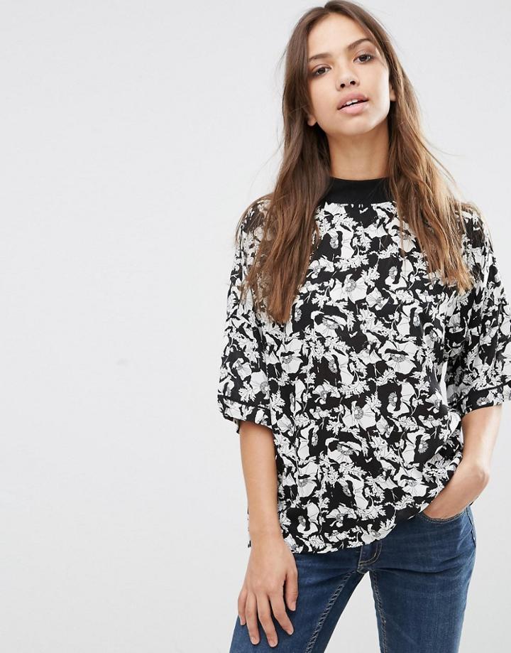 Minimum Ytra Printed Short Sleeve Top - Black