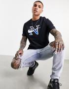 Nike Initial Logo T-shirt In Black