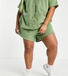 Daisy Street Plus Relaxed Towelling Shorts In Green - Part Of A Set