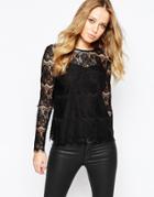 Yas Mai Top In Lace - Black