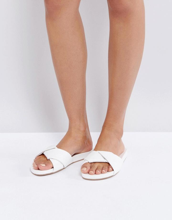 New Look Wrap Twist Flat Mule - White