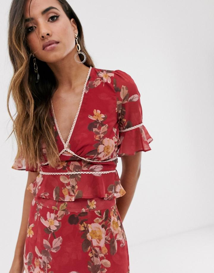 Hope & Ivy Plunge Front Contrast Print Blouse In Red Floral