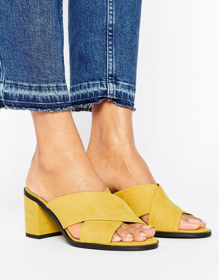 New Look Suedette Cross Strap Heeled Mule - Yellow