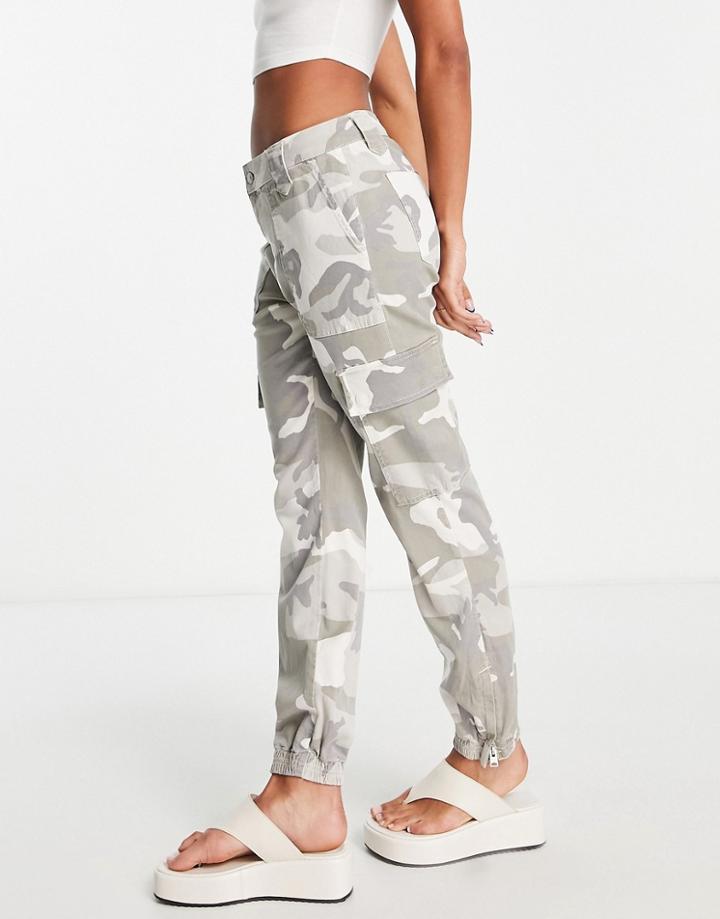 Allsaints Nola Cargo Sweatpants In Camo-green