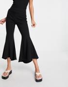 Urban Revivo Flared Pants In Black