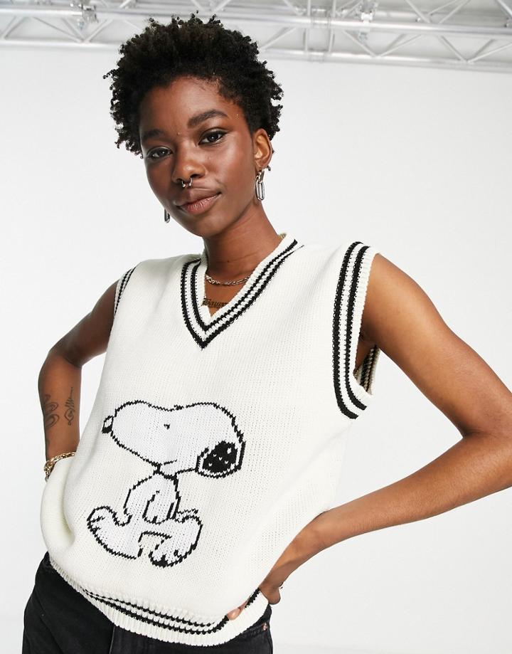 Vintage Supply X Peanuts Knit Snoopy Print Vest In Ecru-white