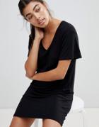 Prettylittlething V Neck T-shirt Dress - Black