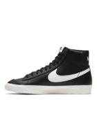 Nike Blazer Mid '77 Vintage Sneakers In Black