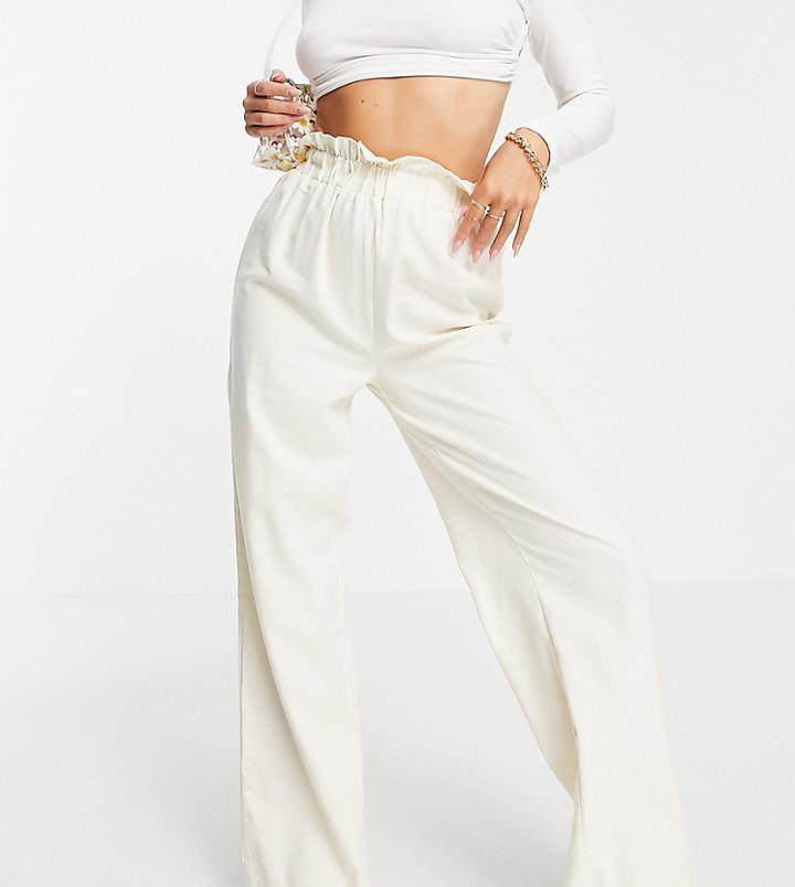 Missguided Wide Leg Pant With Paperbag Waist In Cream-white