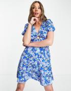 Influence Short Sleeve Mini Dress With Ring Detail In Blue Floral