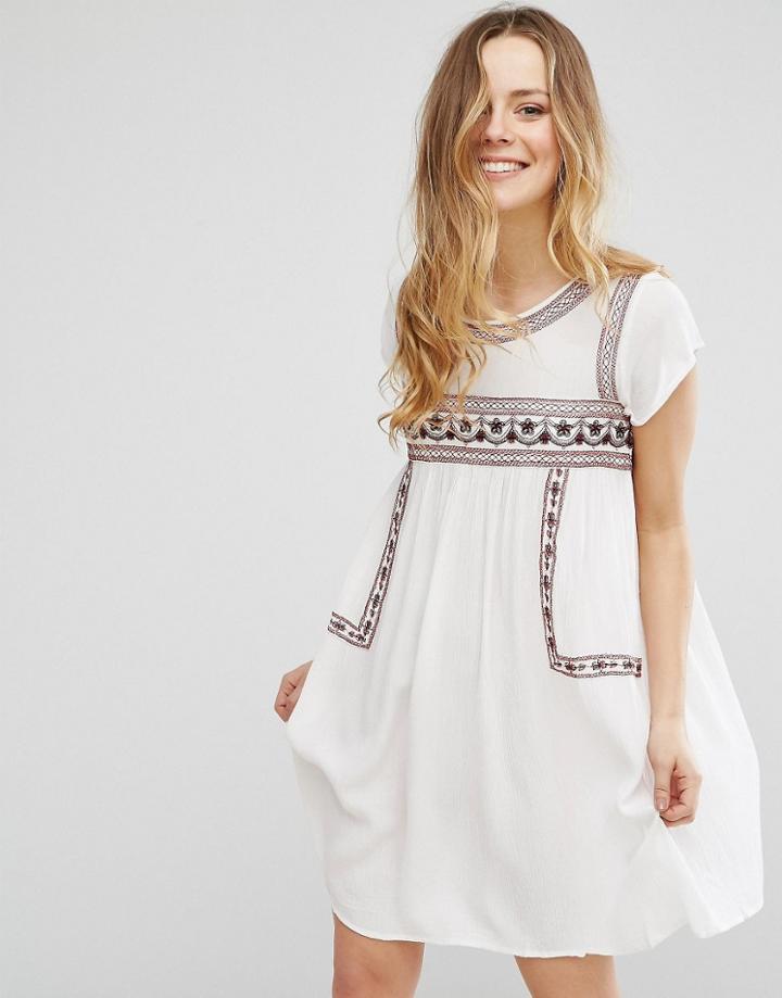 Brave Soul Short Sleeve Dress With Embroidery - Cream