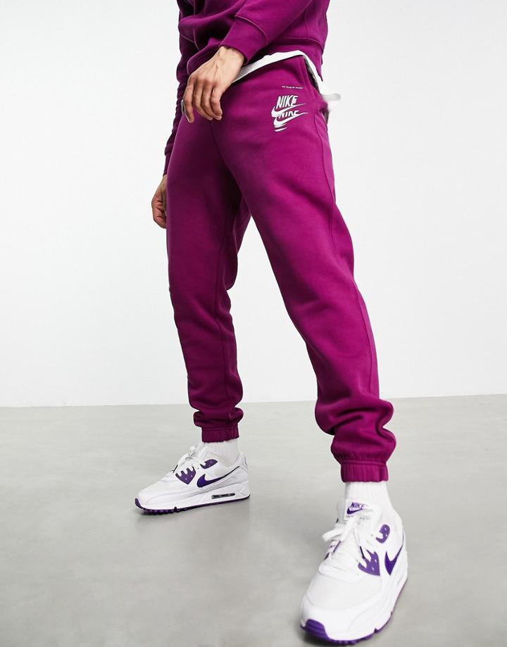 Nike Multi-futura Cuffed Fleece Sweatpants In Purple