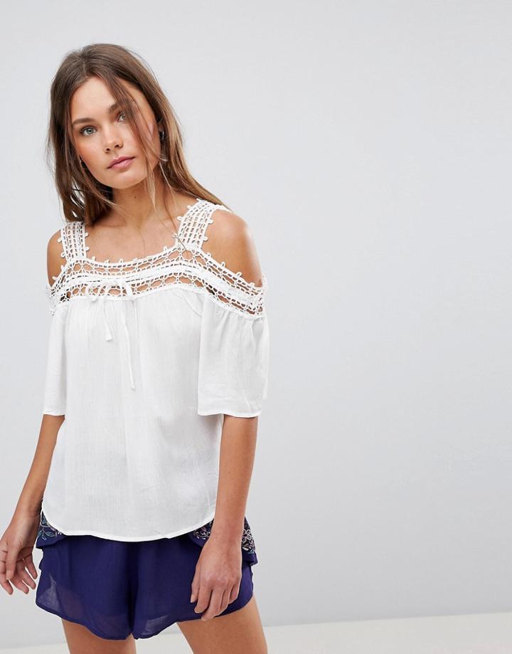En Creme Cold Shoulder Top With Lace Trim Detail - White