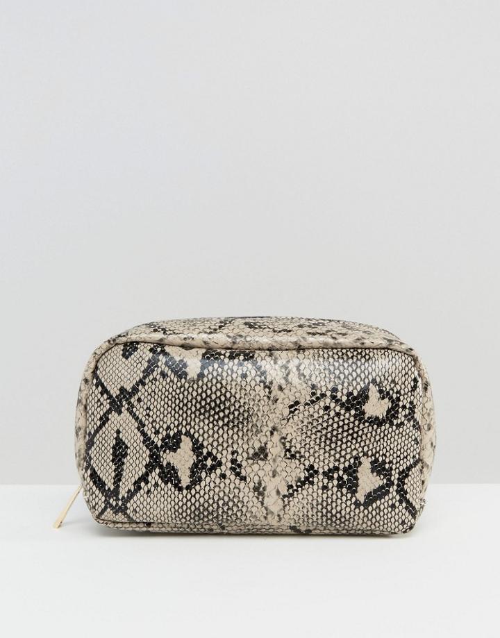 New Look Large Curve Snake Effect Makeup Bag - White