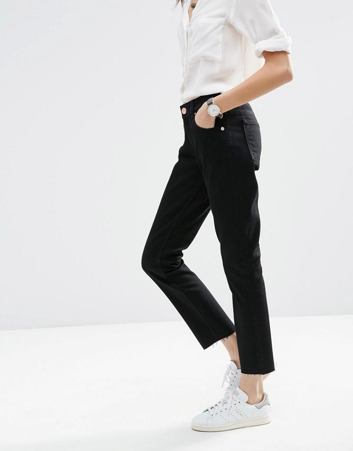 Asos Kimmi Shrunken Boyfriend Jeans In Clean Black With Raw Hem - Black