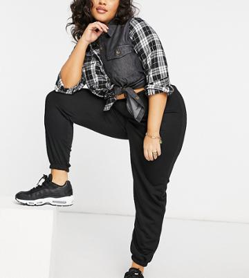 Yours Sweatpants Set In Black