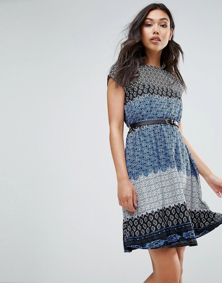 Yumi Dress In Border And Block Print - Black