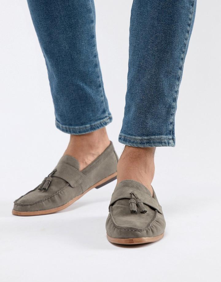 New Look Faux Suede Tassel Loafer In Dark Gray - Gray